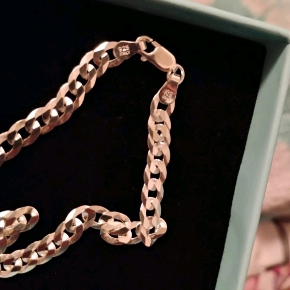 Silver Chain Necklace - Picture 3 of 6